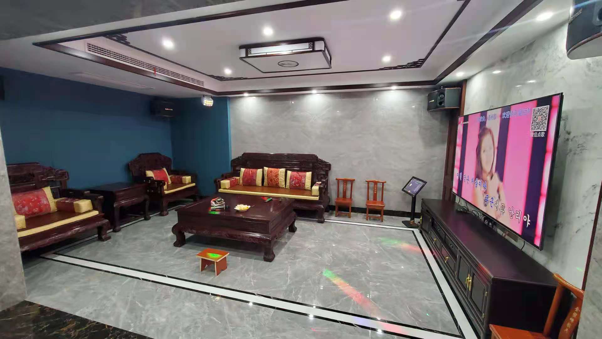 29852bcd7a8851932804d42ae922b62.jpg